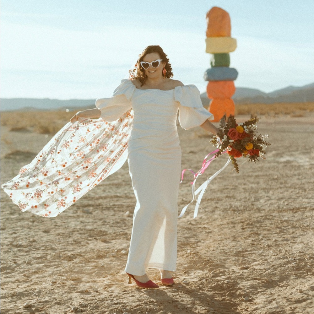 Puffy sleeve white wedding dress
